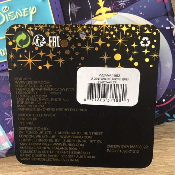 Loungefly  Cinderella’s castle backpack and wallet set NWT main image 10